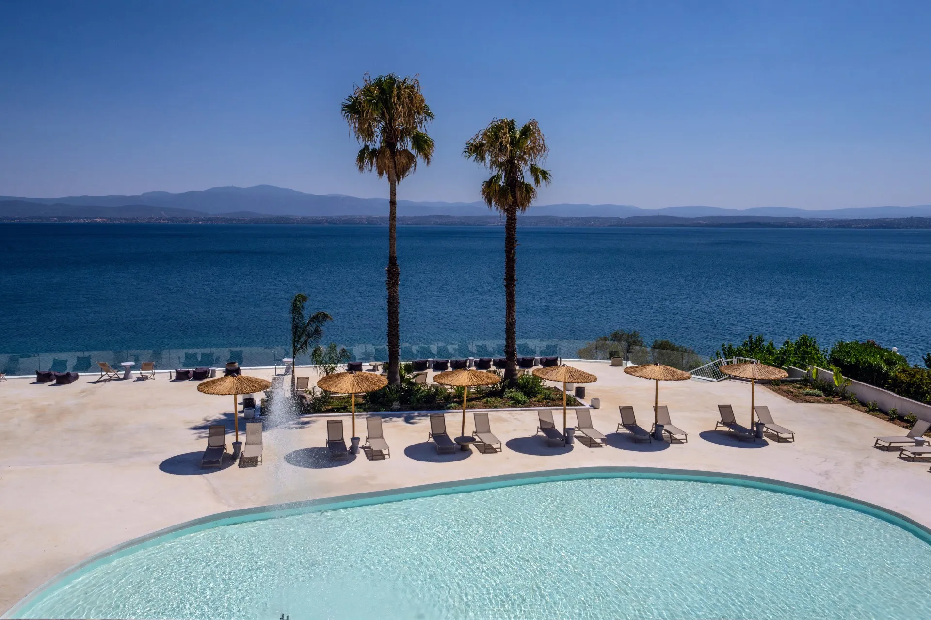 Tiara Holidays - Elion Resort & Spa - bazen i ležaljke